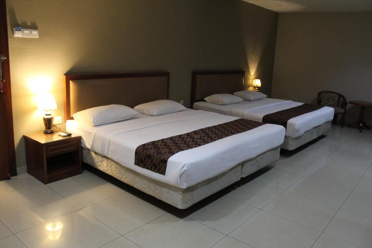 Hotel Palm Inn Баттерворт Экстерьер фото