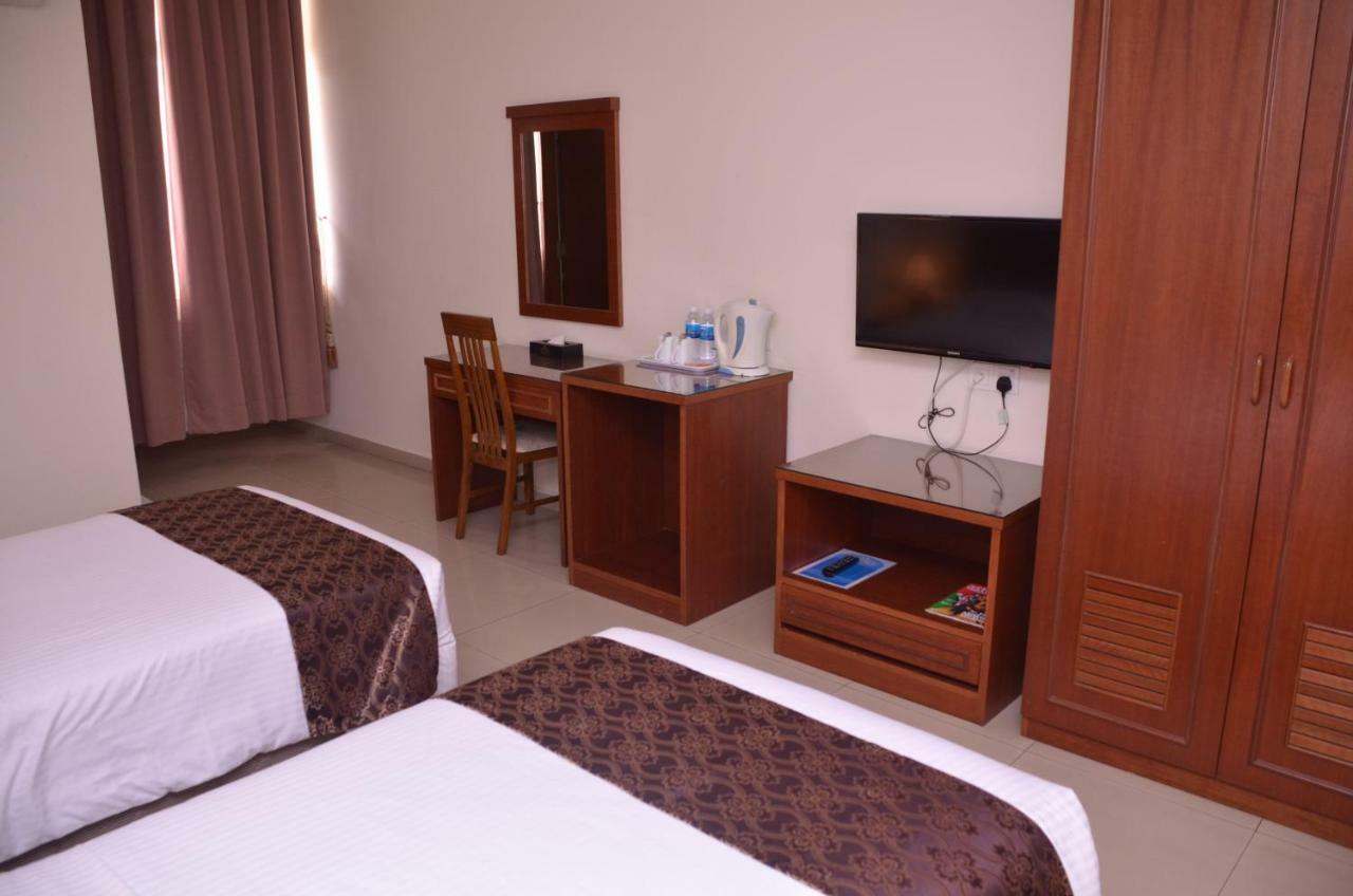 Hotel Palm Inn Баттерворт Экстерьер фото